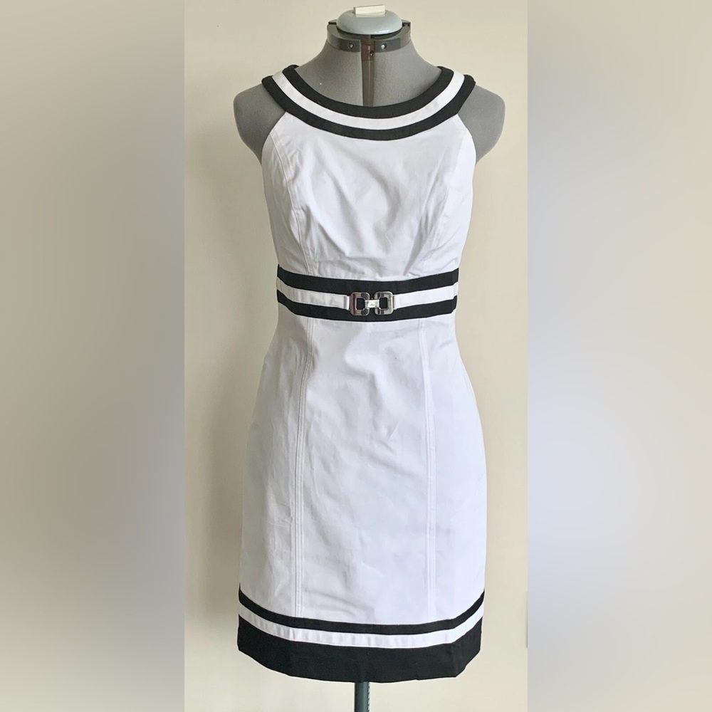 White House Black Market Size 6 White and Black Dress with Belt Detail